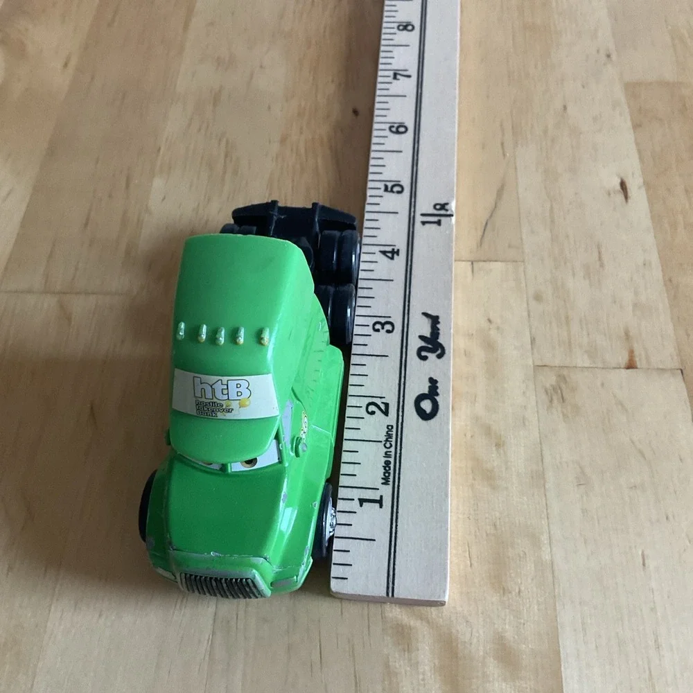 Disney Pixar‎ Cars. Chick Hicks Hostile Takeover Bank Semi Cab